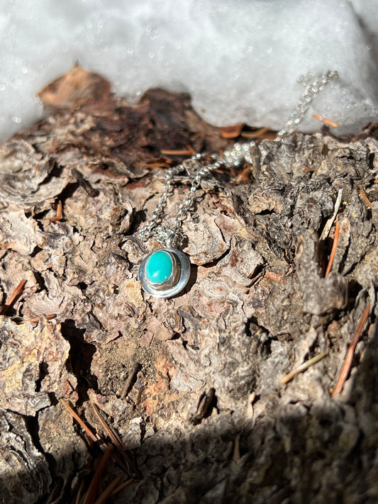 Carico Lake Turquoise Dot Necklace